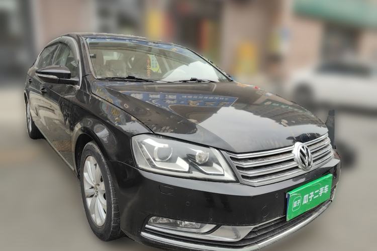 Used Volkswagen Magotan 2013 2.0 TSI Luxury Model Front Right 45 Deg