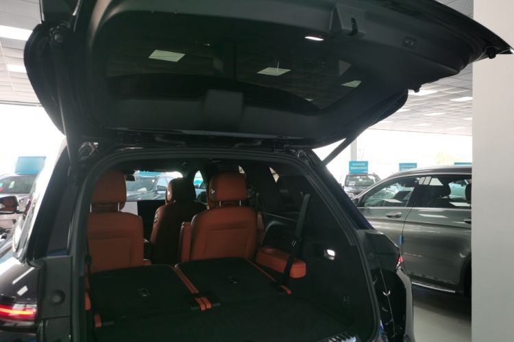 Used Li Auto L8 2023 Pro Model
