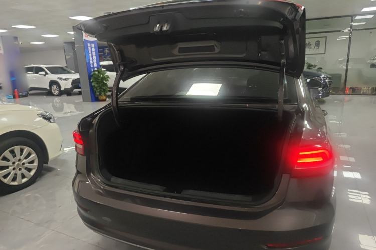 Used Volkswagen Lavida 2018 1.5L Automatic Comfort Edition China V Standard