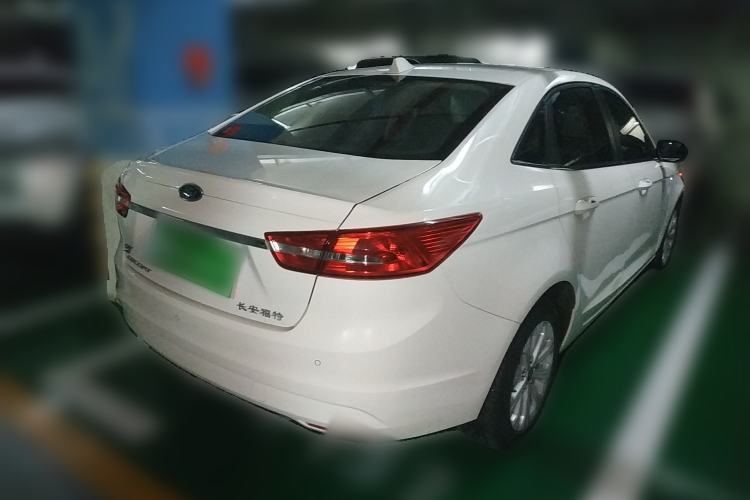 Used Ford Escort 2015 1.5L Automatic Fashion Model
