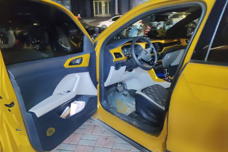 Used Volkswagen T-Cross 2019 1.5L Automatic Comfort Edition Driver Seat