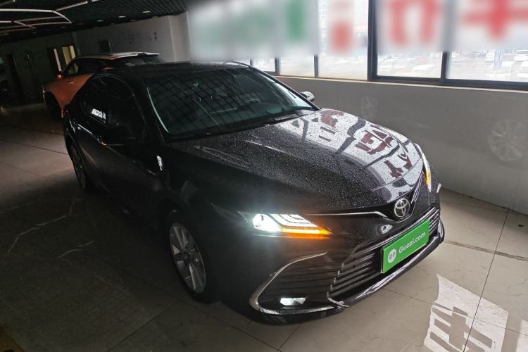 Used Toyota Camry 2021 2.0G Luxury Edition
