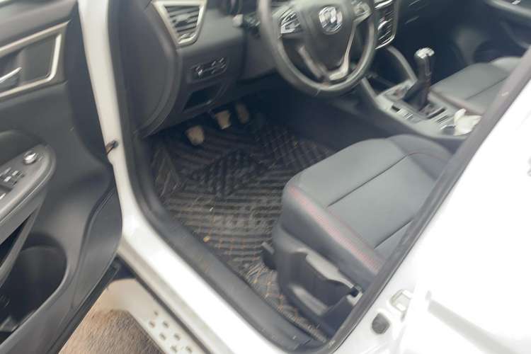 Used Changan CS75 2014 2.0L Manual Luxury Version China IV Standard