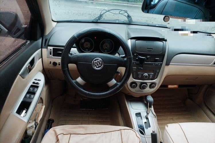 Used Buick Excelle 2013 1.5L Automatic Classic Model
