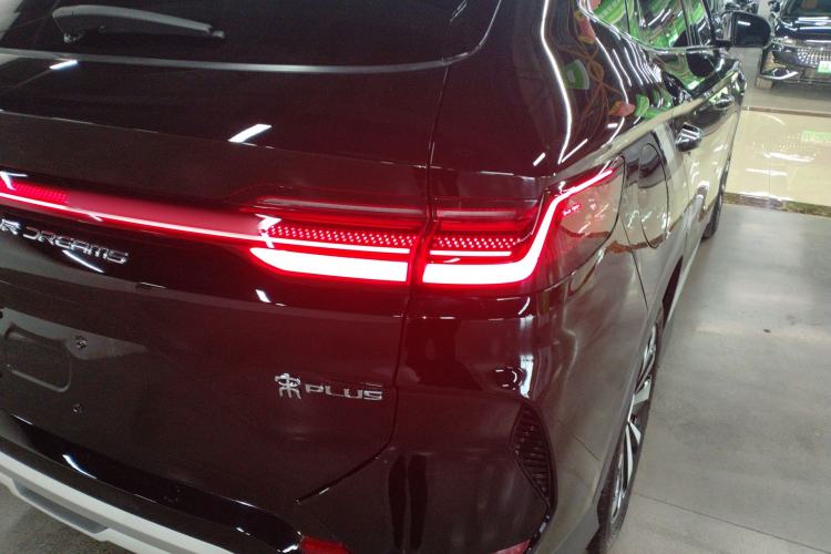 Used BYD Song PLUS New Energy 2023 Champion Edition DM-i 110KM Flagship Model Right Rear Taillight