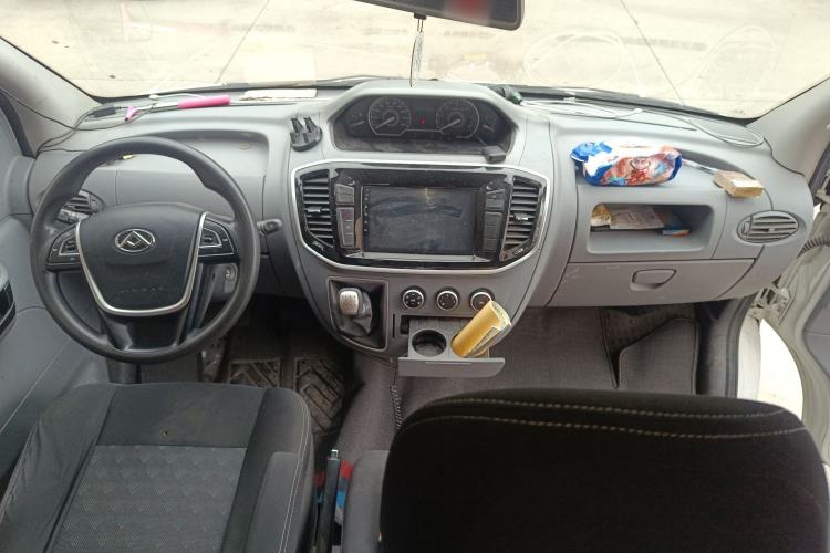 Used SAIC MAXUS Xintu V80 2021 2.0T Manual Classic Aoyuntong Short Wheelbase Mid-Roof 5/6-Seater