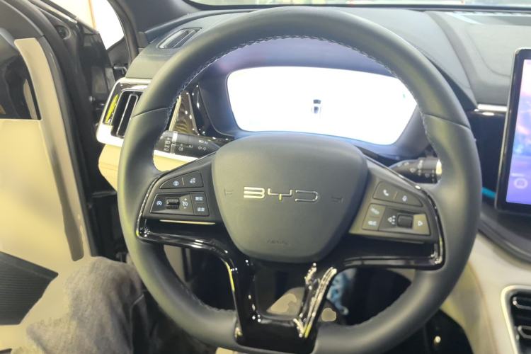 Used BYD Song PLUS New Energy 2023 Champion Edition DM-i 110KM Flagship Model