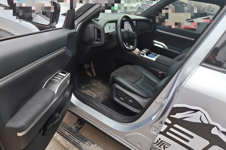 Used Deepal G318 2024 Four-Wheel-Drive Air Suspension Model
