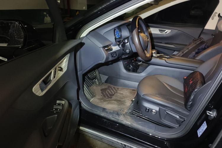 Used Hongqi E-QM5 2023 620km PLUS Driver Seat