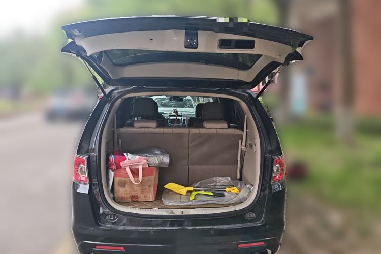 Used Mazda 8 2011 2.3L Ultimate Edition Trunk