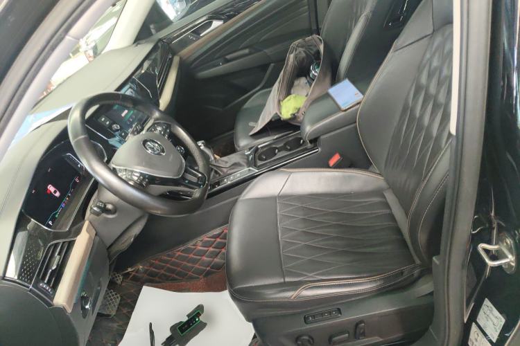 Used Volkswagen Passat 2019 330TSI Luxury Edition China VI Standard