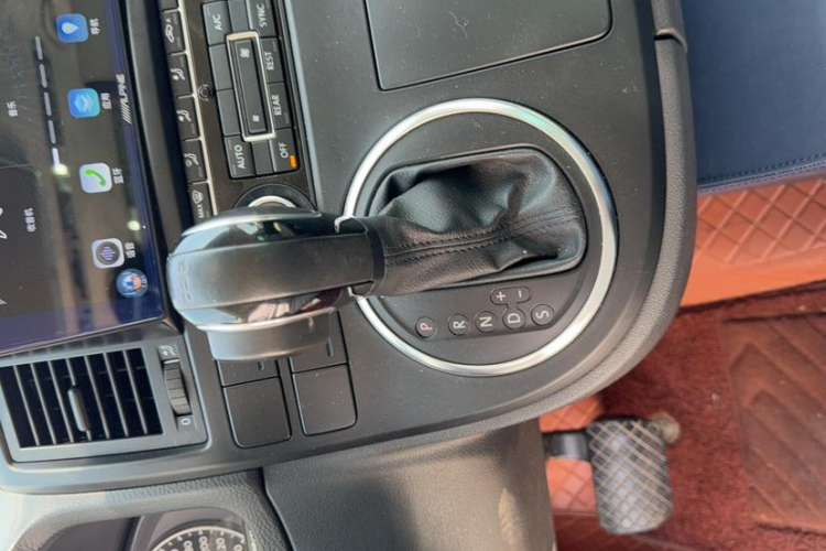 Used Volkswagen Multivan 2012 2.0 TSI Two-Wheel-Drive Luxury Edition
