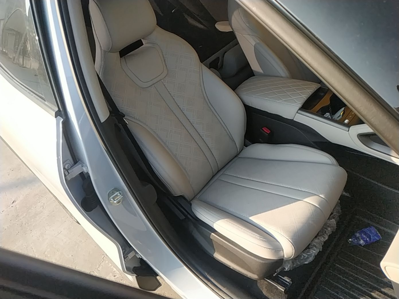 BYD Yuan UP 2025 Intelligent Driving Version 401 KM Dynamic Edition — снимка 19