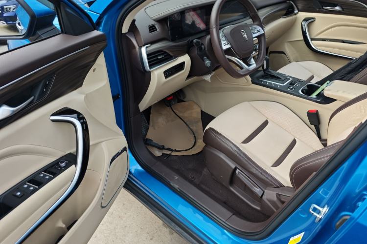 Used Bestune T77 2019 230 TID Automatic Luxury Version China VI Emission Standard
