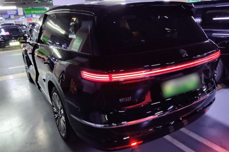 Used Nio ES8 2026 Model 6-seat Executive Luxury Edition Rear Left 45 Deg