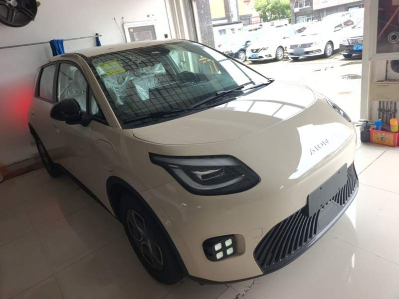 Used AION UT 2025 330 Starlight Edition — 3