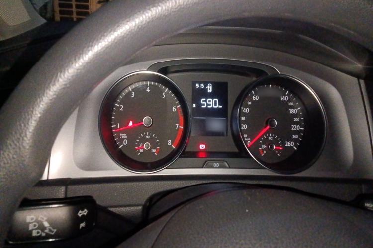 Used Volkswagen Golf 2015 1.6L Manual Fashion Edition
