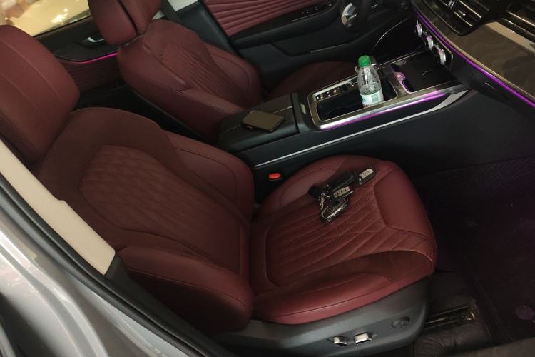 Used Hongqi HS5 2023 2.0T Four-Wheel Drive Flagship Pro Edition Right Front Seat