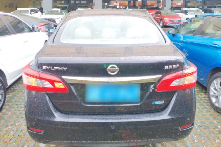 Used Nissan Sylphy 2012 1.6 XL Manual Luxury Edition Rear