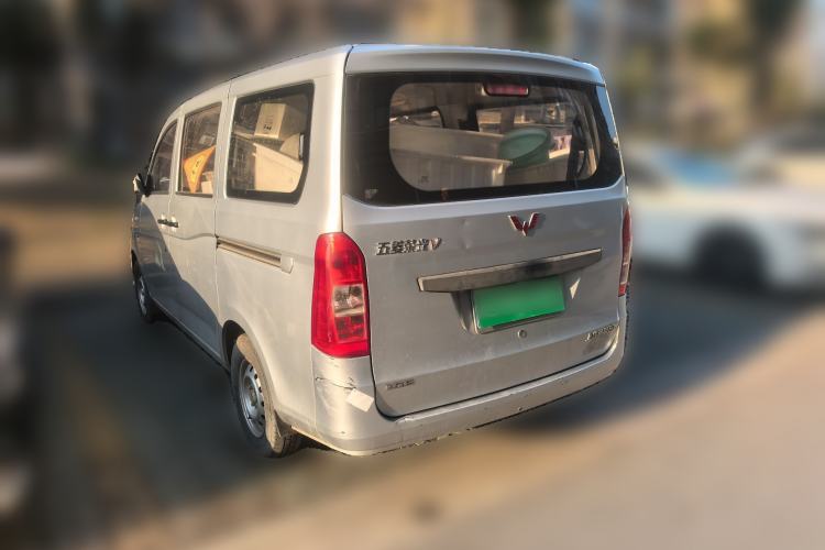 Used Wuling Rongguang V 2016 1.5L Practical Version Non-Power-Assisted
