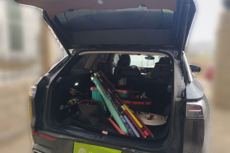 Used Volkswagen Tavendor 2024 380TSI All-Wheel-Drive R-Line Cruise Premium Edition Trunk