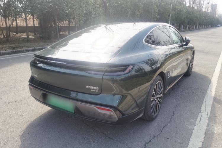 Used Geely Galaxy Galaxy 8 2025 130km EM-P Starship Edition
