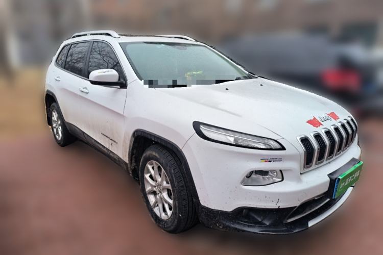 Used Jeep Cherokee 2017 2.0L Superior Edition
