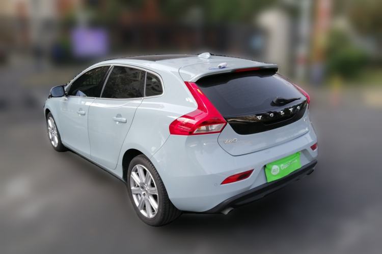 Used Volvo V40 2017 T3 Zhiya Edition Rear Left 45 Deg