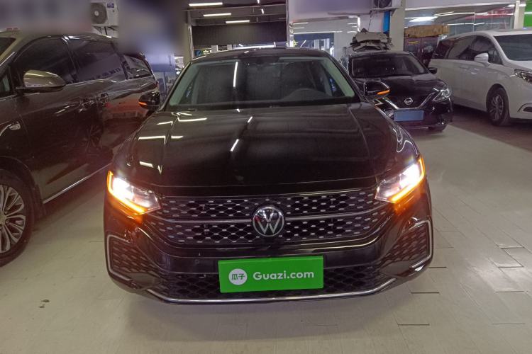 Used Volkswagen Passat 2022 330TSI Starry Elite Edition Front