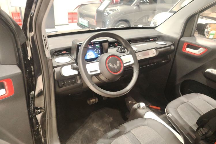 Used Wuling Hongguang MINIEV 2022 GAMEBOY 200km Gaming Edition with Lithium Iron Phosphate Steering Wheel