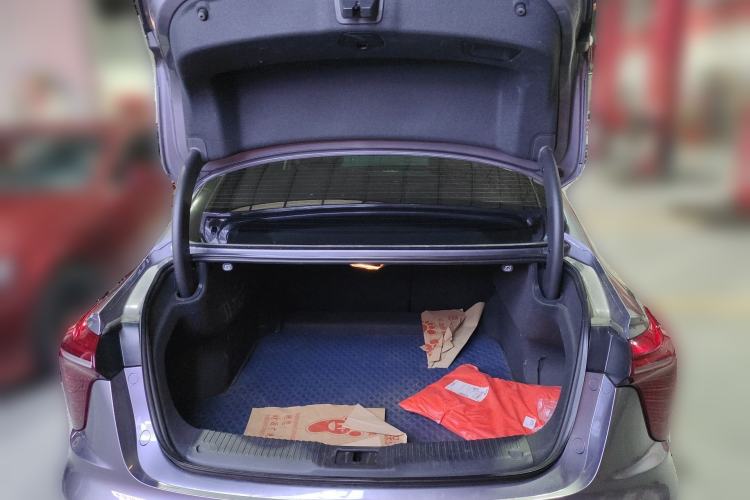 Used Hongqi H5 2023 2.0T Automatic Smart Connect Flagship Edition
