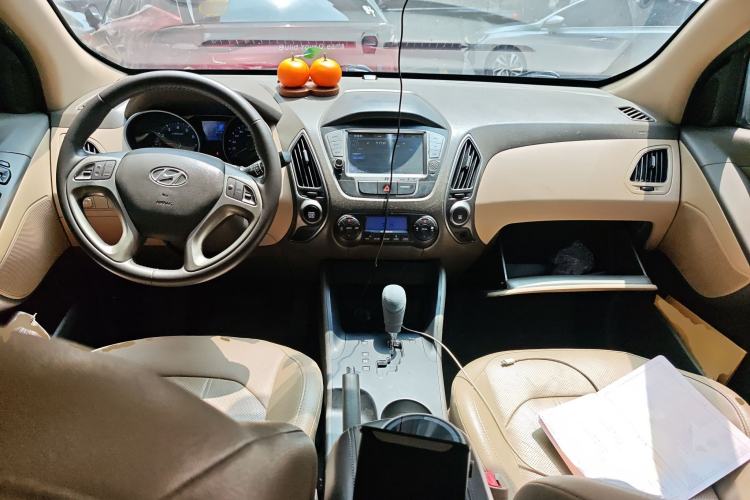 Used Hyundai ix35 2013 2.0L Automatic Two-Wheel Drive Smart GLS China IV Standard
