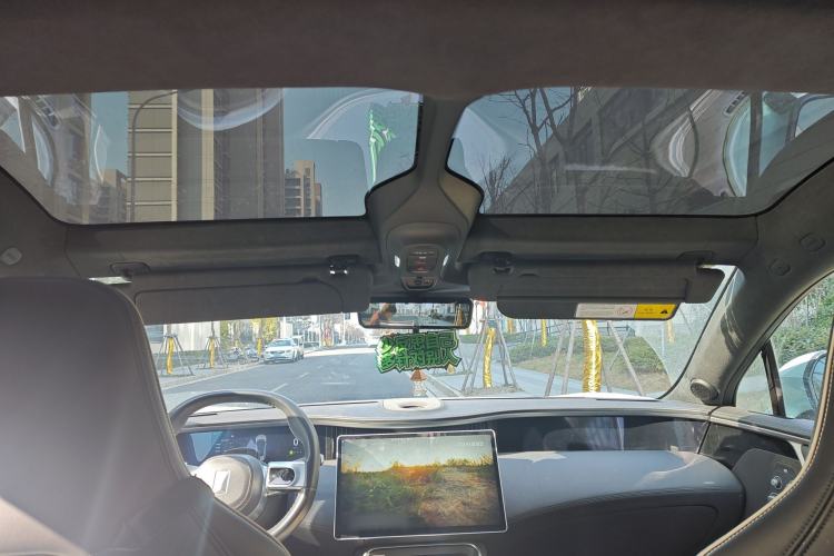 Used Avatr 11 2023 Long-Range Single-Motor Version 5 Seats Headliner