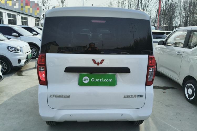 Used Wuling Zhiguang New Energy 2025 Model 305km Ambitious Edition
