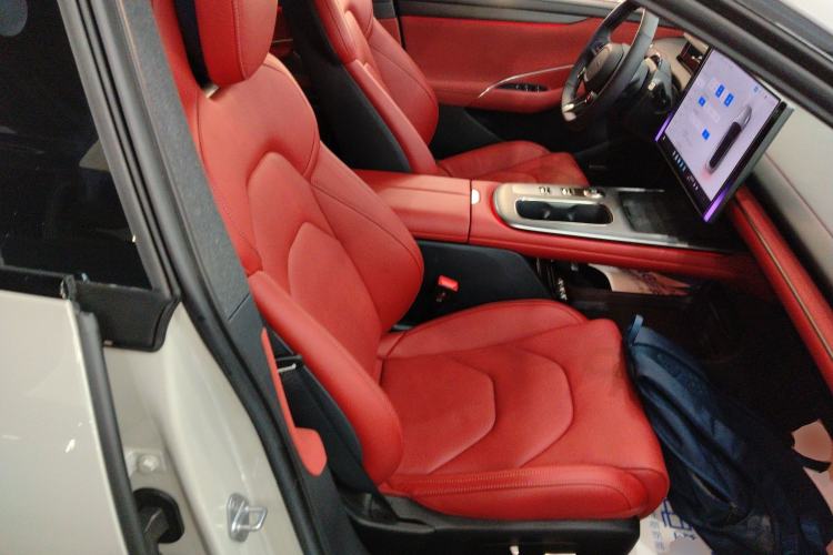 Used Xiaomi Auto SU7 2024 Rear-Drive Long-Range Intelligent Driving Version
