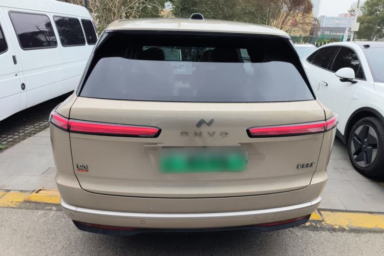 Used ONVO Luxeed L90 2025 Model—Ultra Six-Seater Version