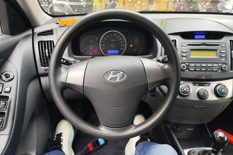 Used Hyundai Celesta 2015 1.6L Manual Comfort Model