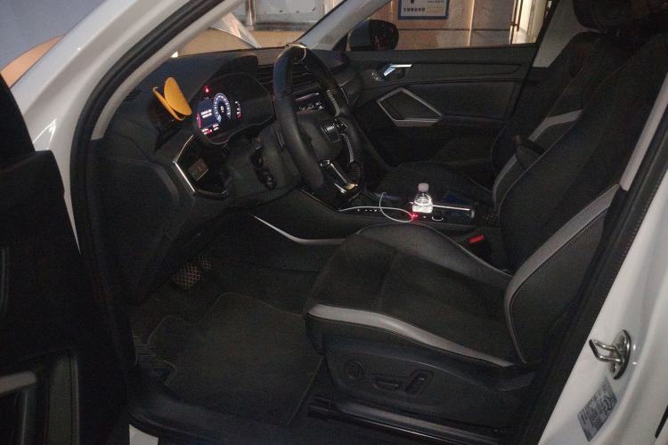 Used Audi Q3 2020 35 TFSI Fashion Dynamic Model