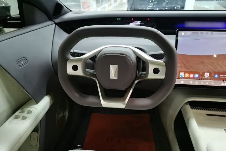 Used Avatr 06 2025 Max All-Electric Version