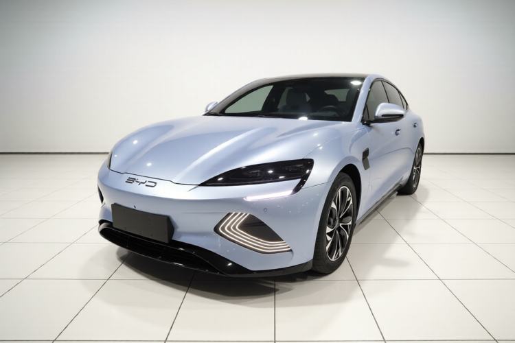 Used BYD Seal 2022 550 km Standard Range Rear-Wheel Drive Elite Version