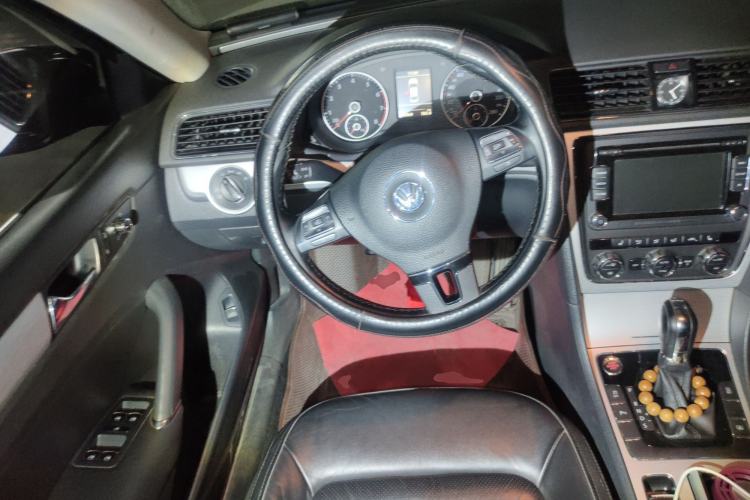 Used Volkswagen Passat 2015 1.8TSI DSG Prestige Edition Steering Wheel