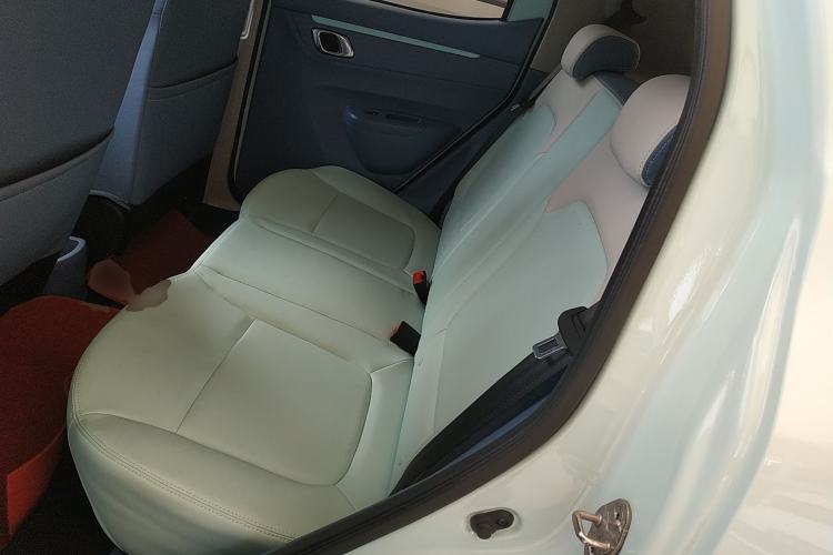 Used Dongfeng NAMMI BOX 2022 Chasing Wind Edition 331 km Standard Model Left Rear Seat