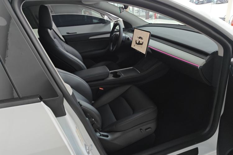 Used Tesla Model Y 2024 Rear-Wheel-Drive Version