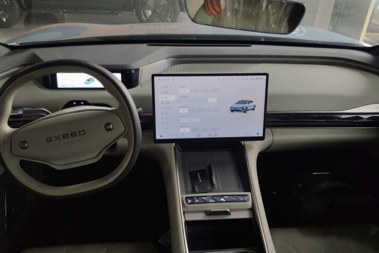 Used EXEED Star Era ES 2024 Max Long-Range Version Center Console