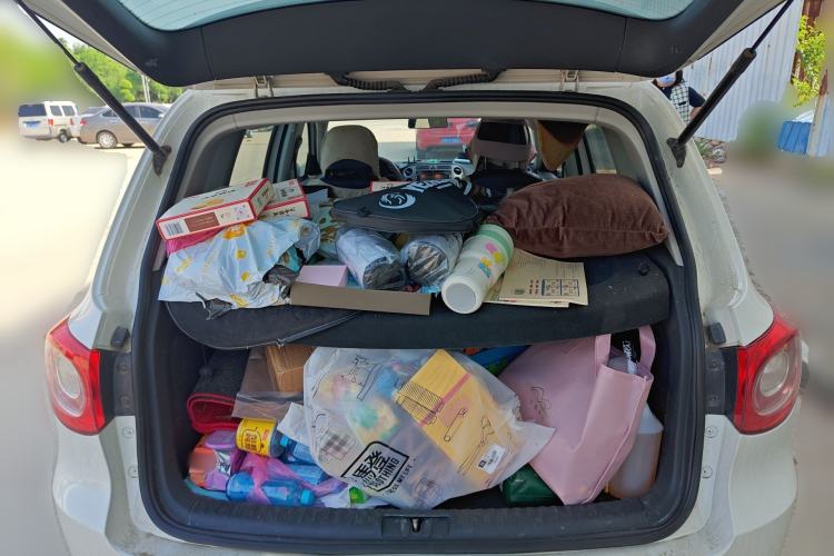 Used Volkswagen Tiguan 2010 2.0 TSI Automatic All-Wheel-Drive Elite Edition Trunk