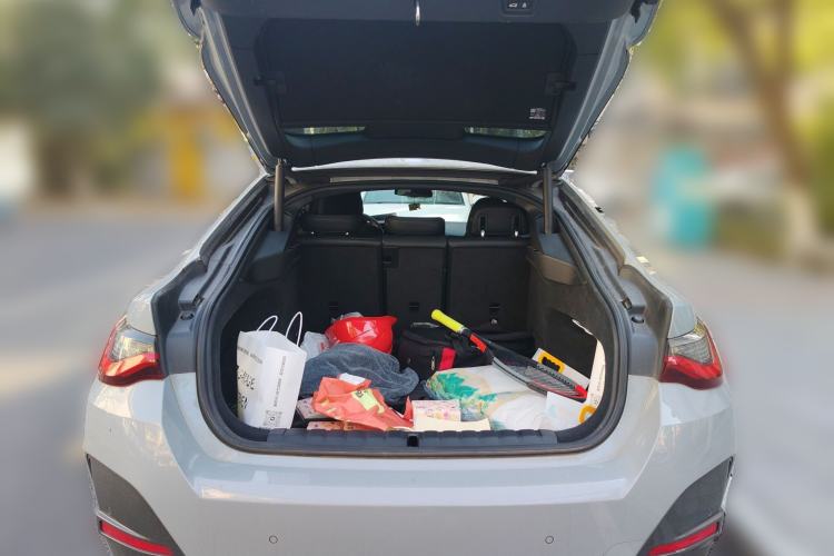 Used BMW i4 2022 eDrive40
