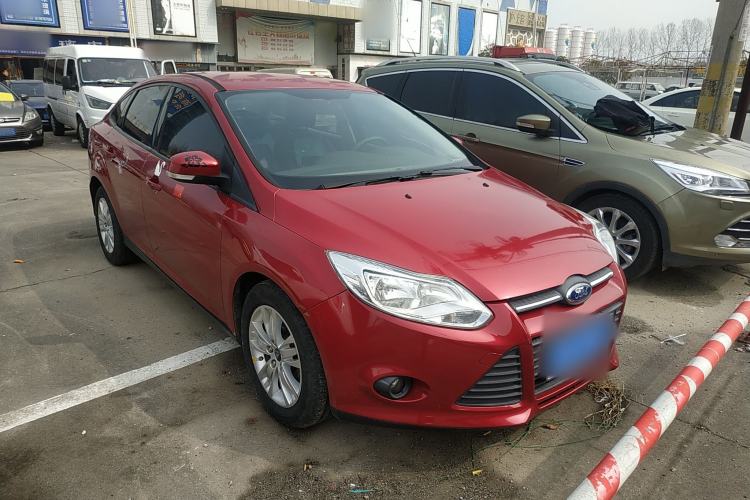 Used Ford Focus 2012 Sedan 1.6L Automatic Comfort Model
