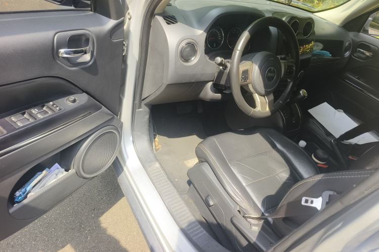 Used Jeep Patriot 2011 2.4 Luxury Edition Driver Seat