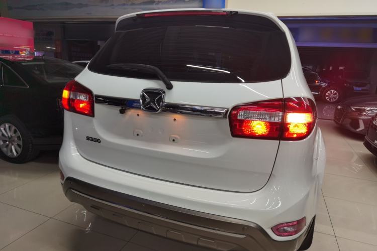 Used JMC Yusheng S350 2013 2.4T Automatic 2WD Diesel Luxury 7-Seater Rear