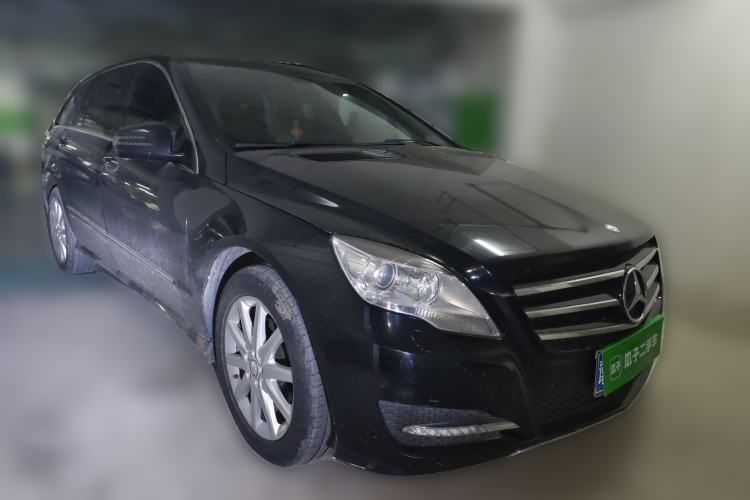 Used Mercedes-Benz R-Class 2010 R 350 L 4MATIC Front Right 45 Deg
